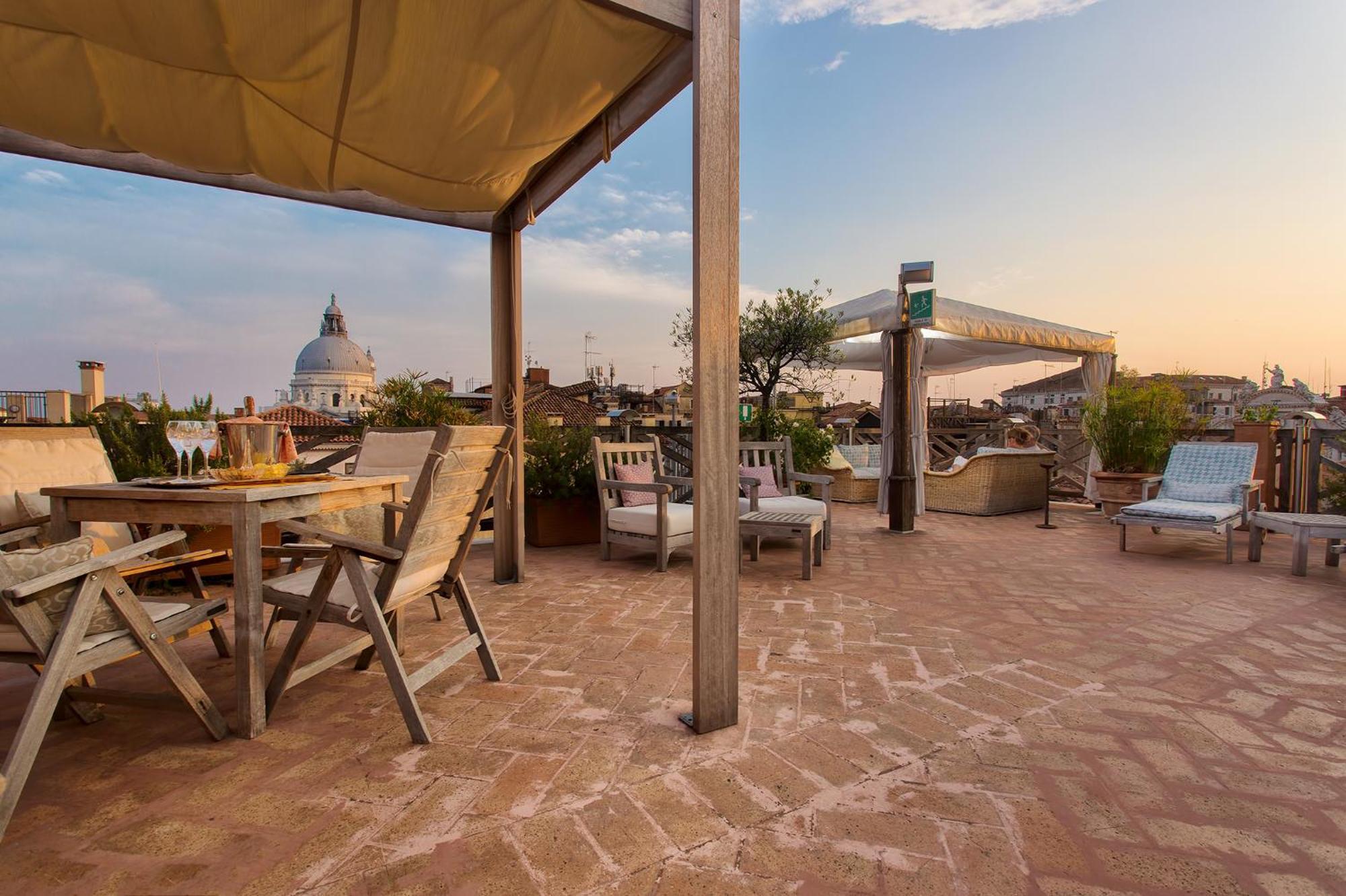 Saturnia & International Venecia