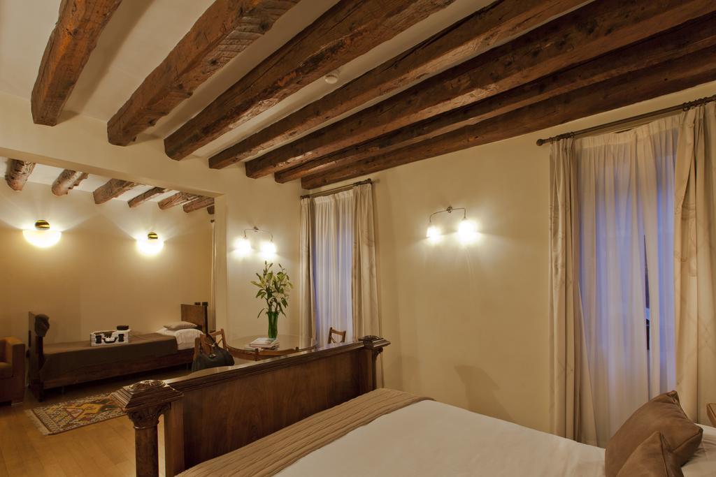 Saturnia & International Venecia